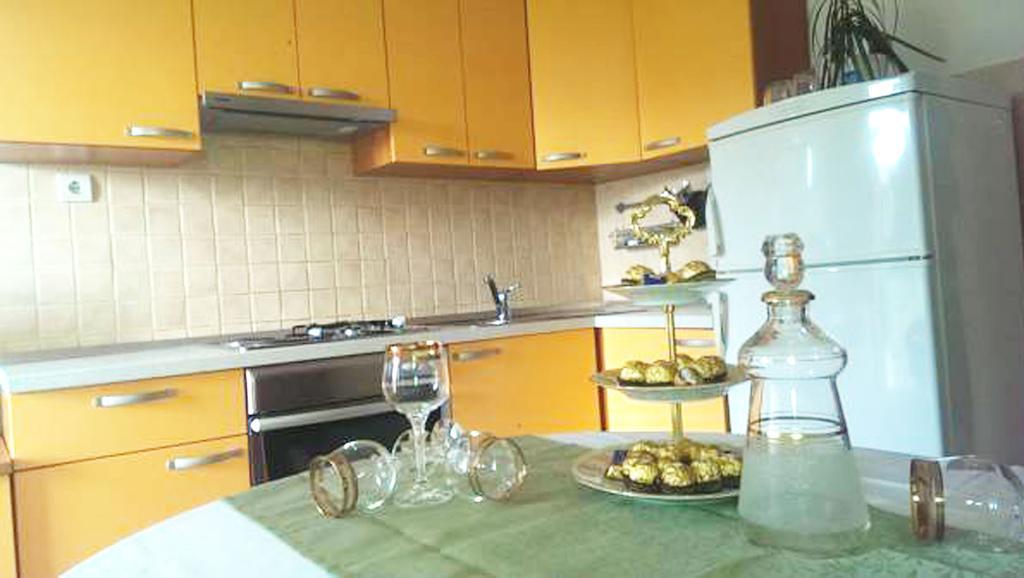 Apartments Mira Makarska Rum bild